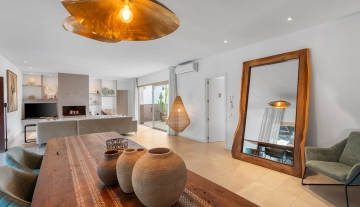 Resa Estates Paco for sale te koop finca paddel Ibiza interior.jpg